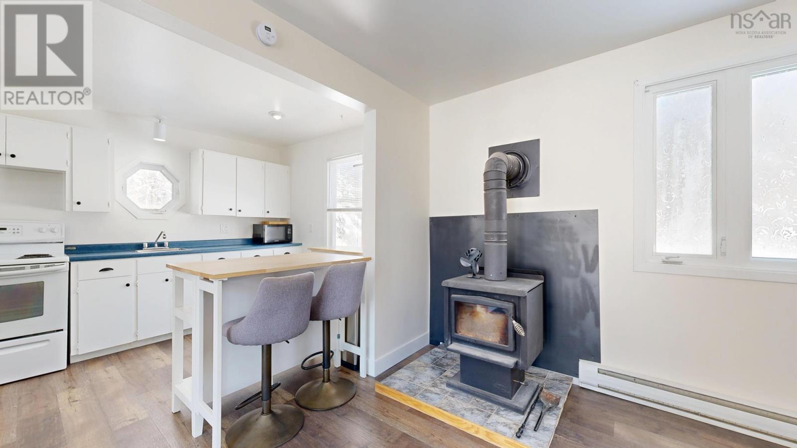 Property 16 of 39 of 4149 Woodstock Road