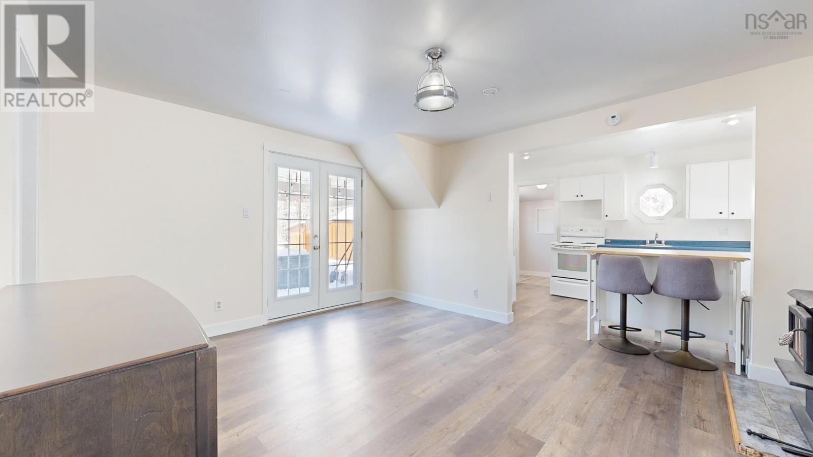 Property 8 of 39 of 4149 Woodstock Road