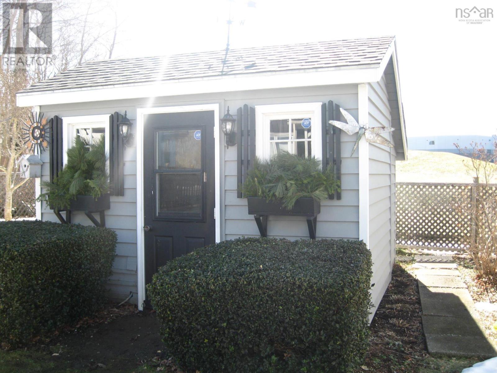 Property 21 of 34 of 40 Park Street