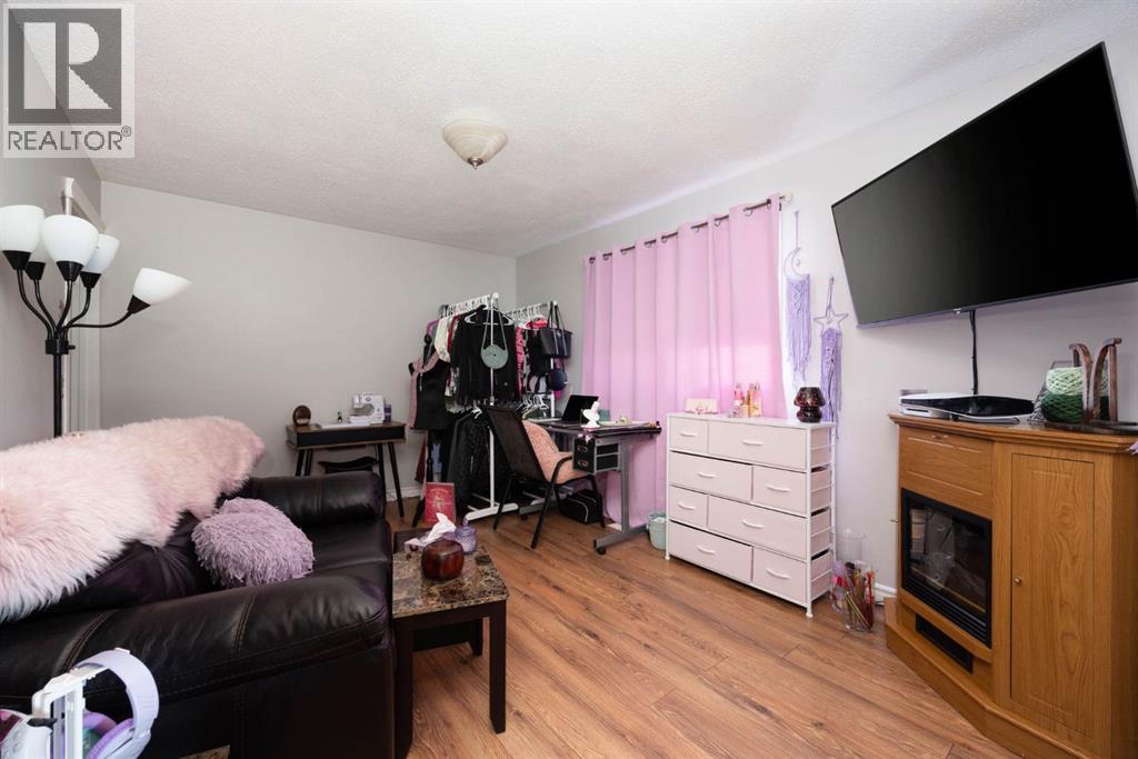 224 Shetland Garden, Fort McMurray