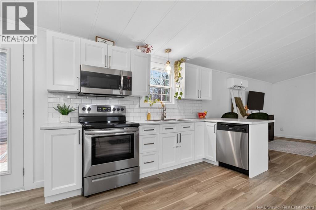 7 KINGFISHER STREET - 5