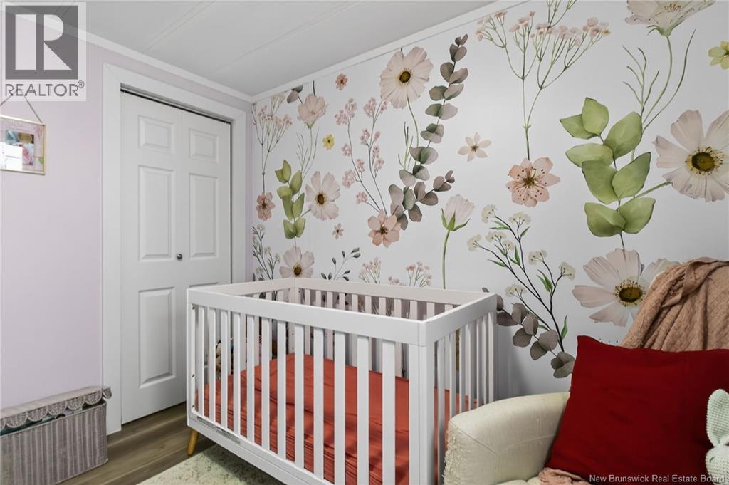 7 KINGFISHER STREET - 24