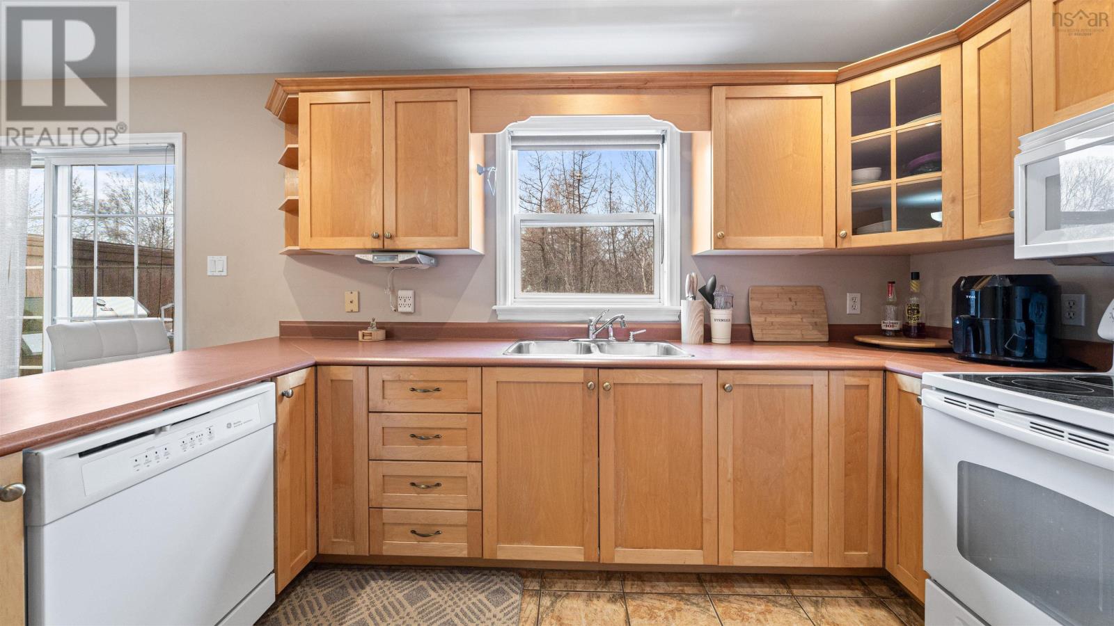 Property 5 of 50 of 85 Brookview Drive