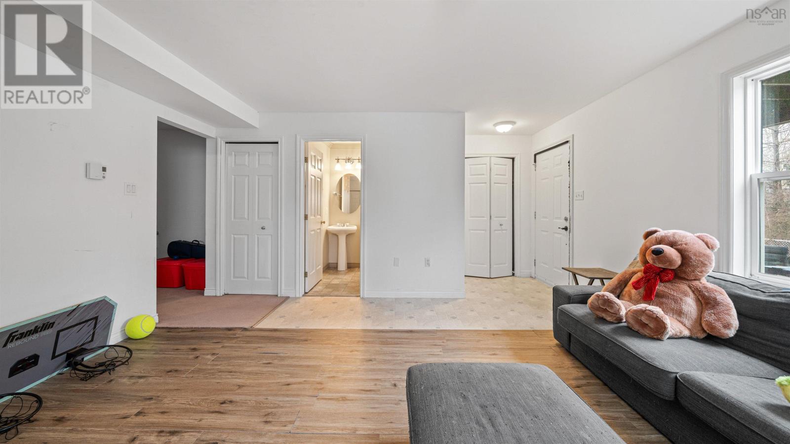 Property 37 of 50 of 85 Brookview Drive