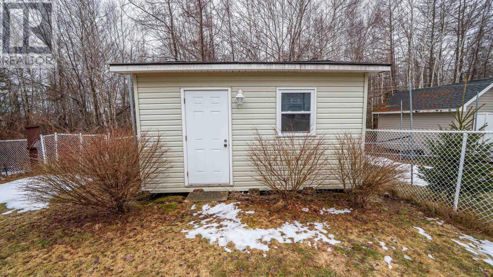 Property 23 of 50 of 85 Brookview Drive