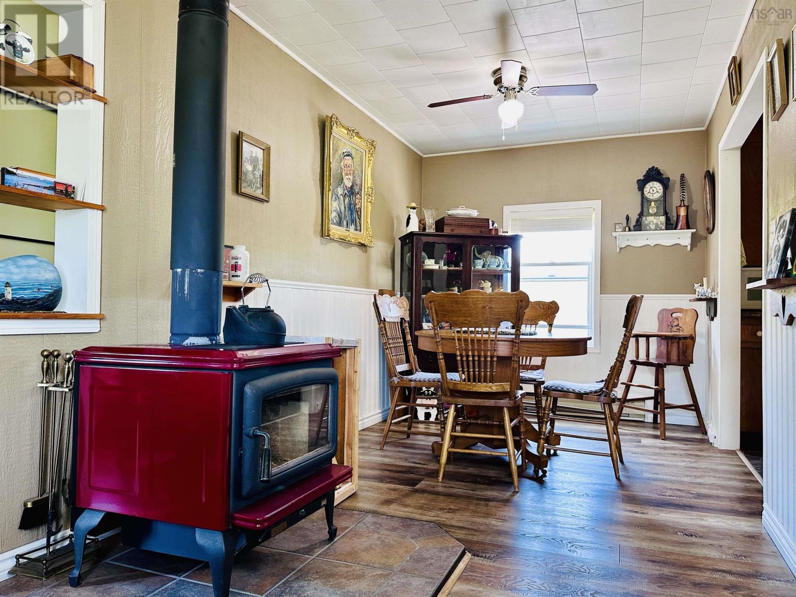 Property 20 of 45 of 385 Brighton Road