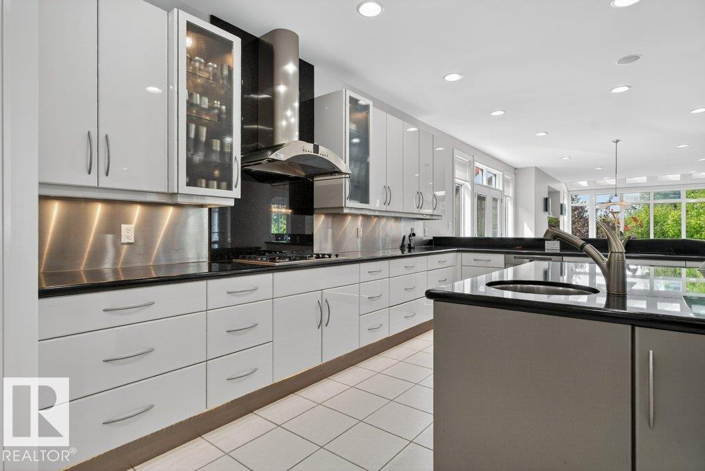 1128 119 ST NW, Edmonton