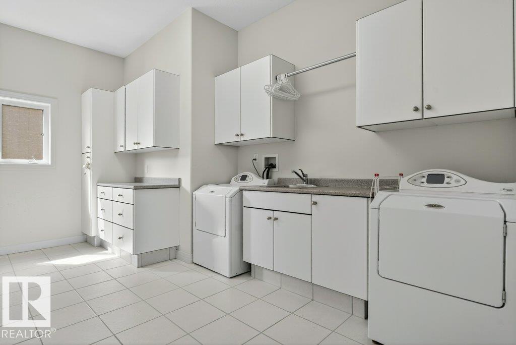 1128 119 ST NW, Edmonton