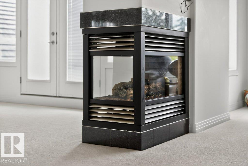 1128 119 ST NW, Edmonton