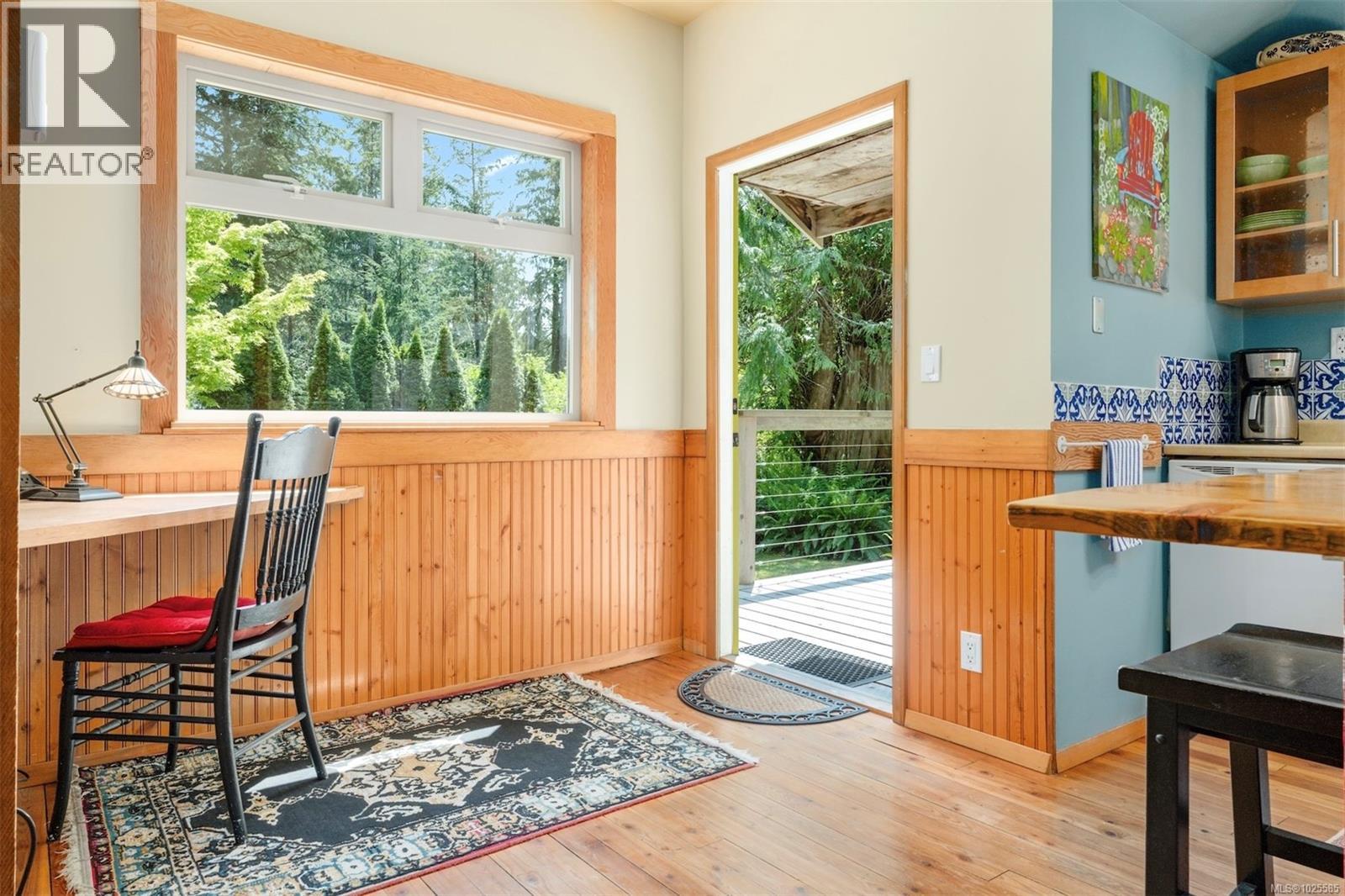 1076 Pacific Rim Hwy - 14