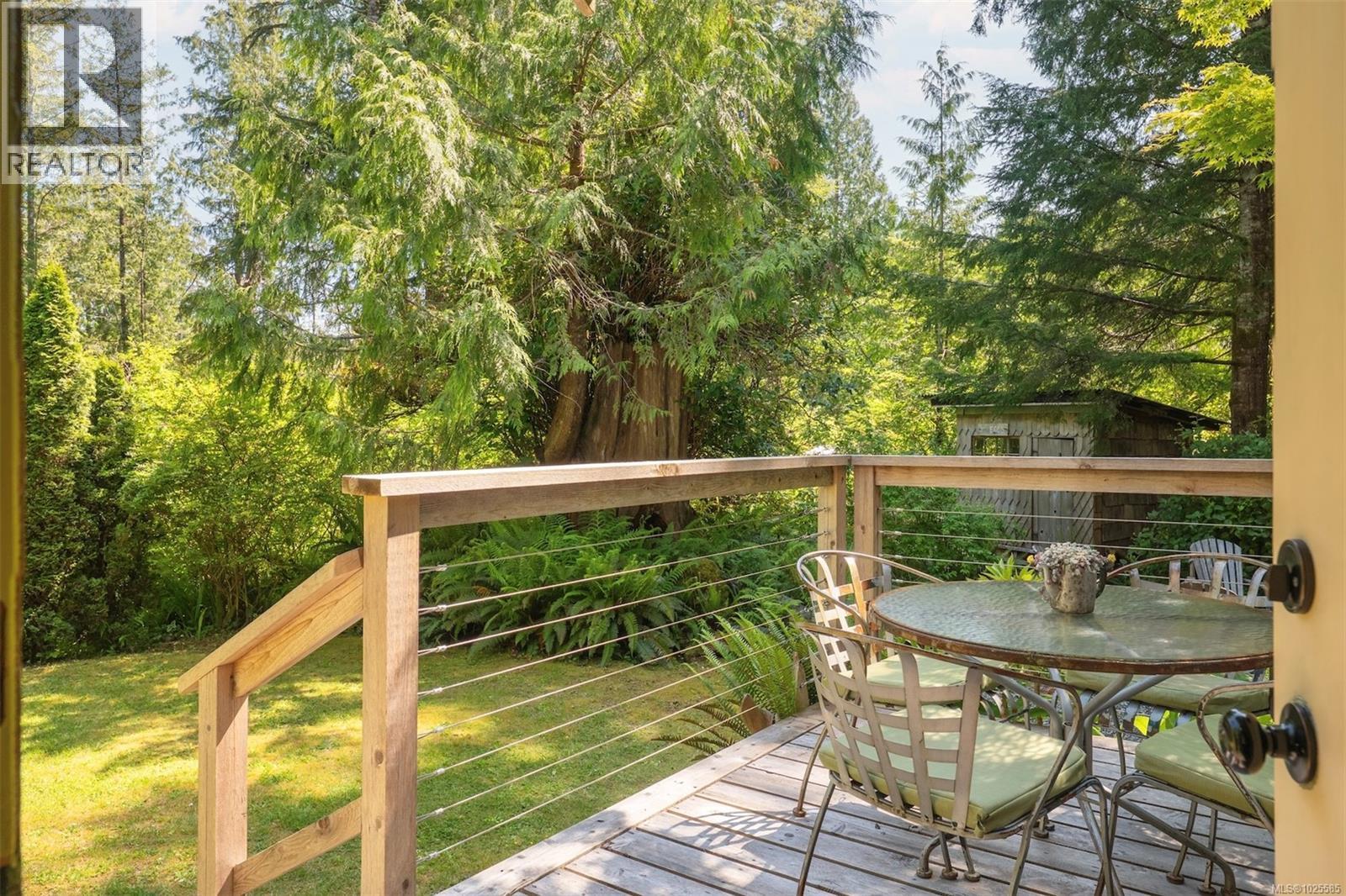 1076 Pacific Rim Hwy - 15