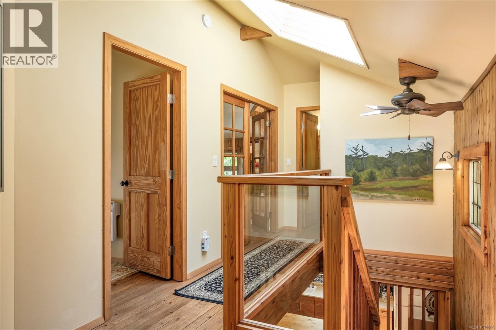 1076 PACIFIC RIM HWY - 18