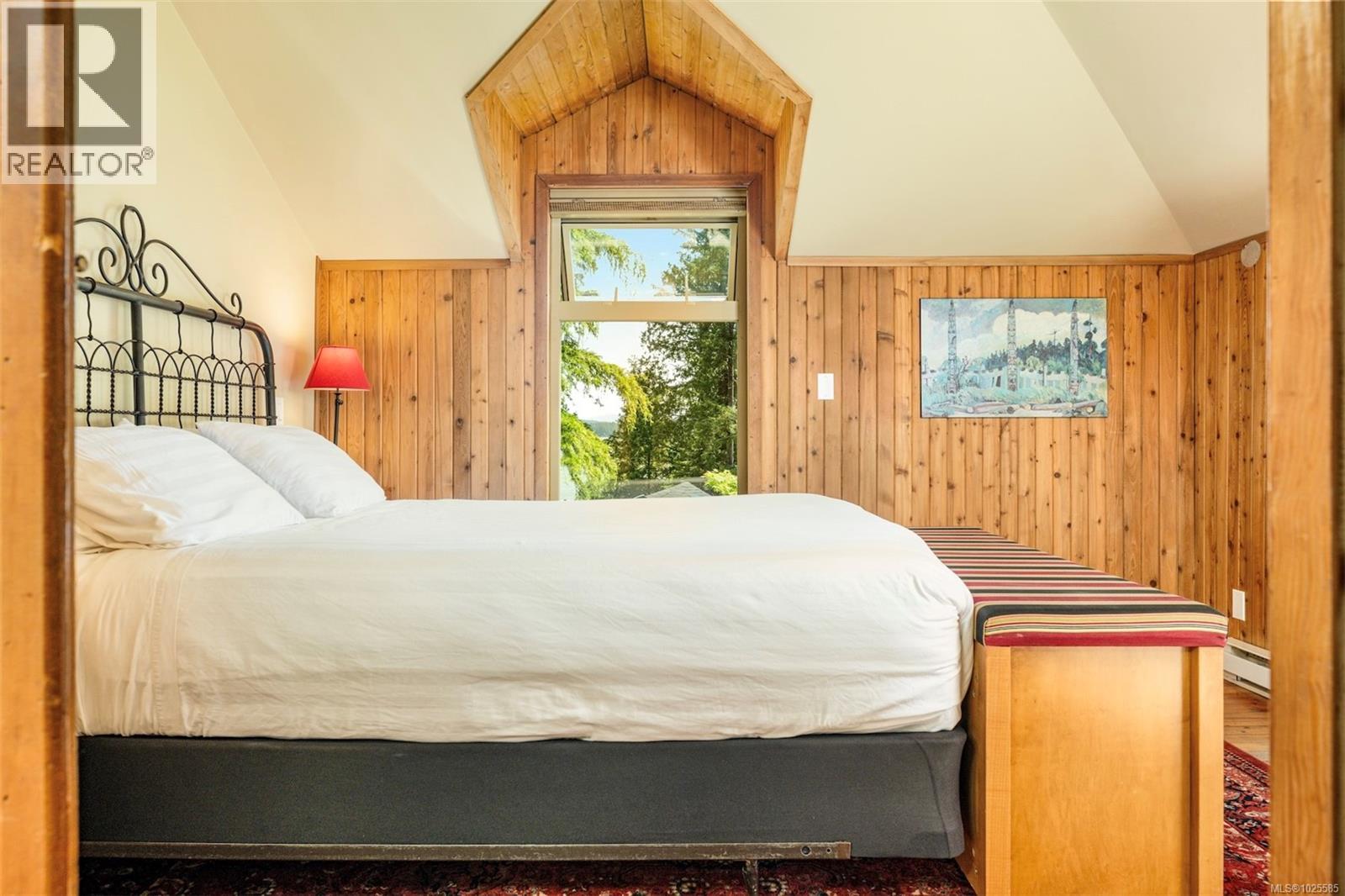 1076 PACIFIC RIM HWY - 20