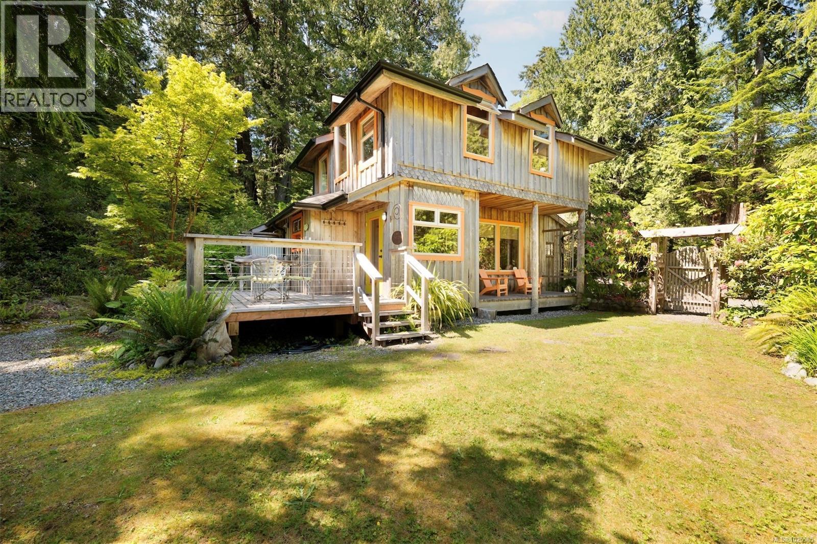 1076 Pacific Rim Hwy - 27