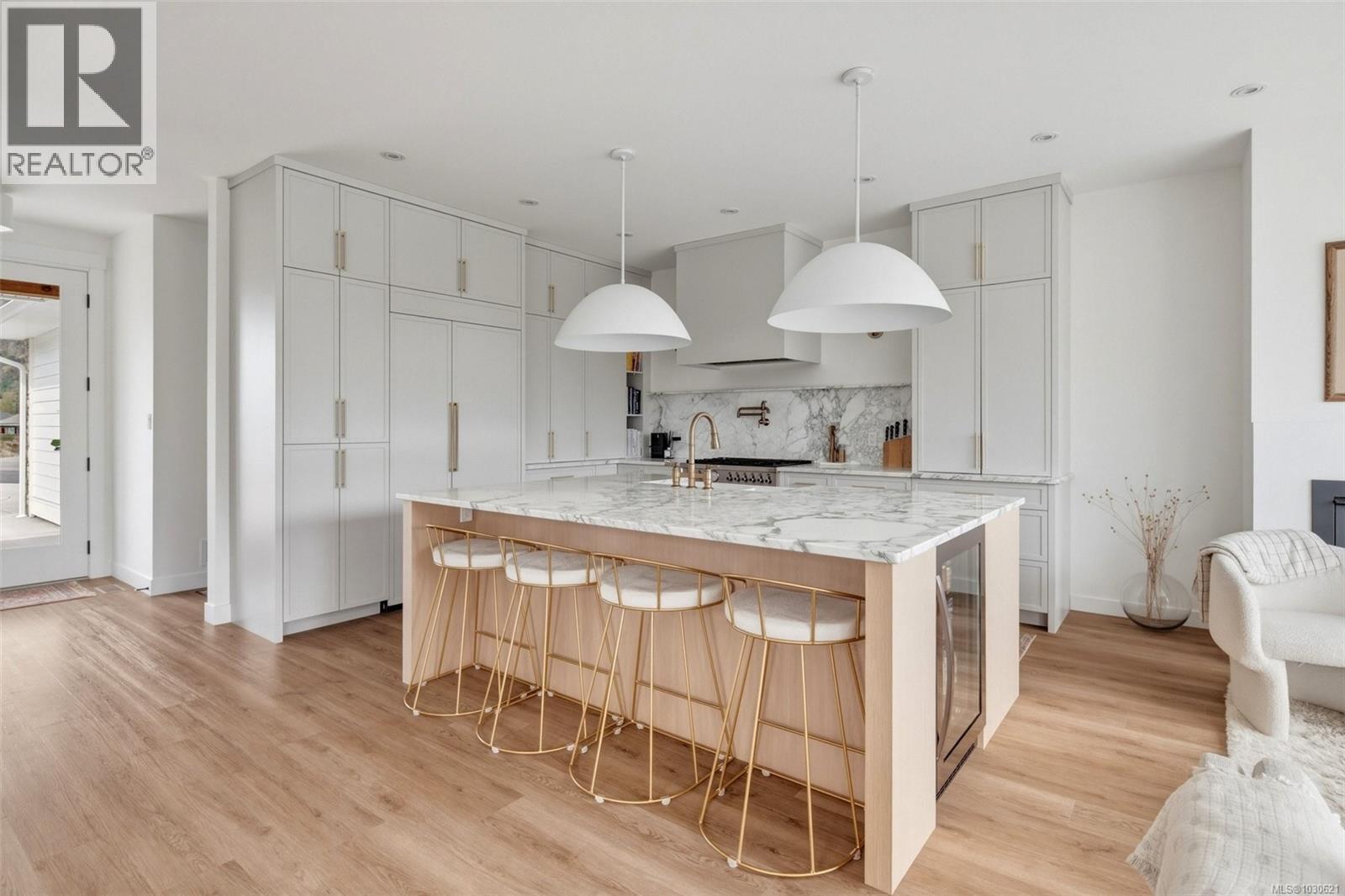 9386 LAKEFRONT RISE - 10