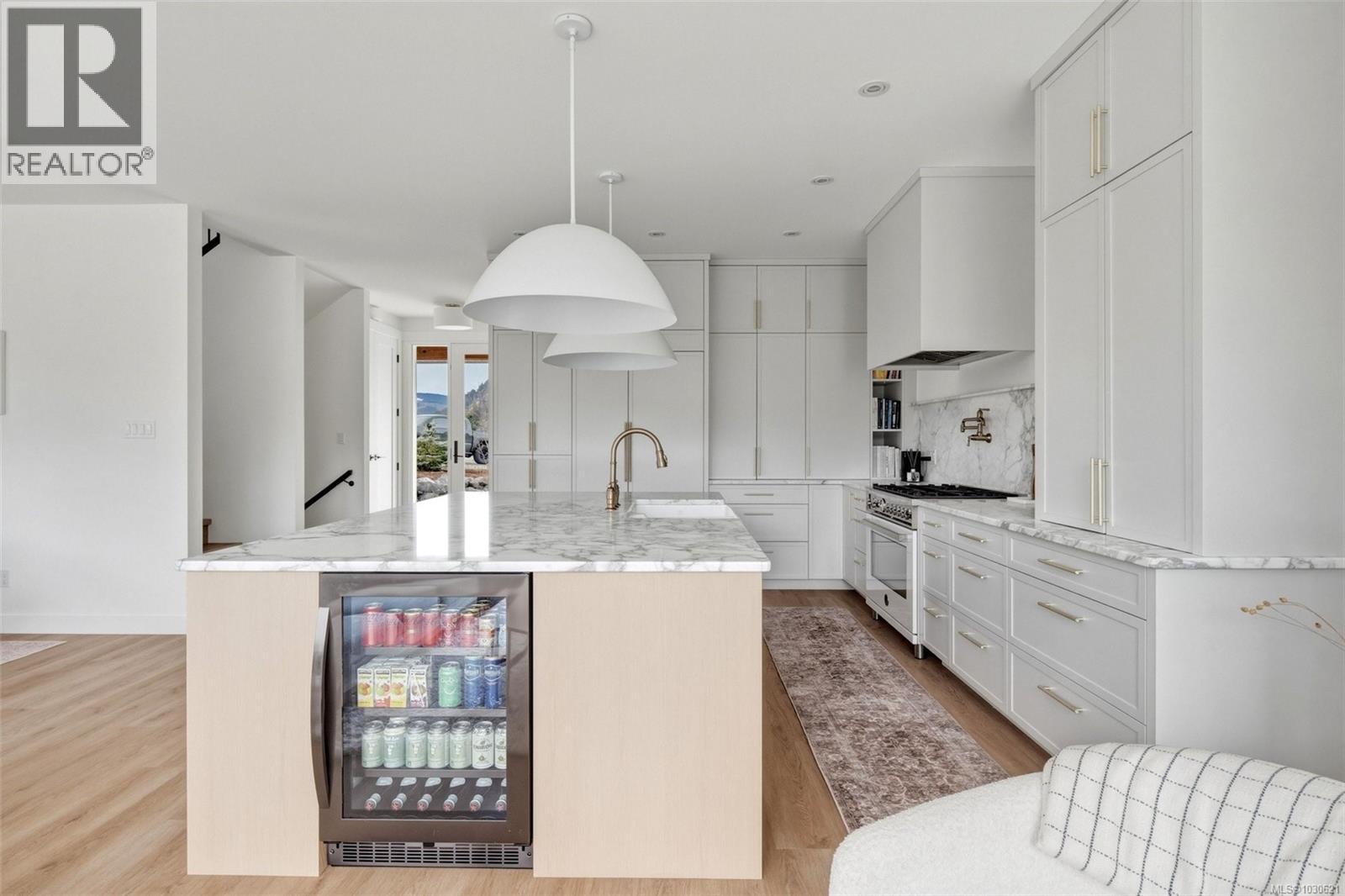 9386 LAKEFRONT RISE - 14