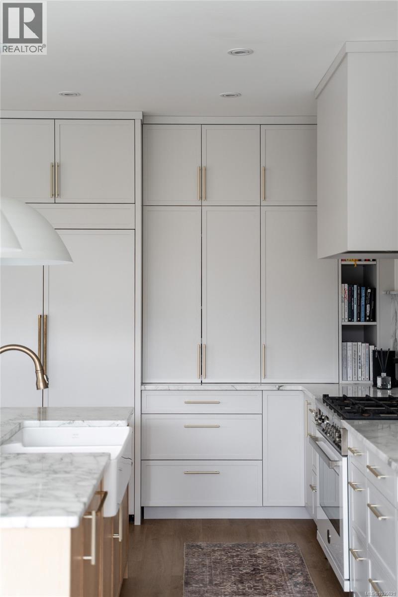 9386 LAKEFRONT RISE - 15