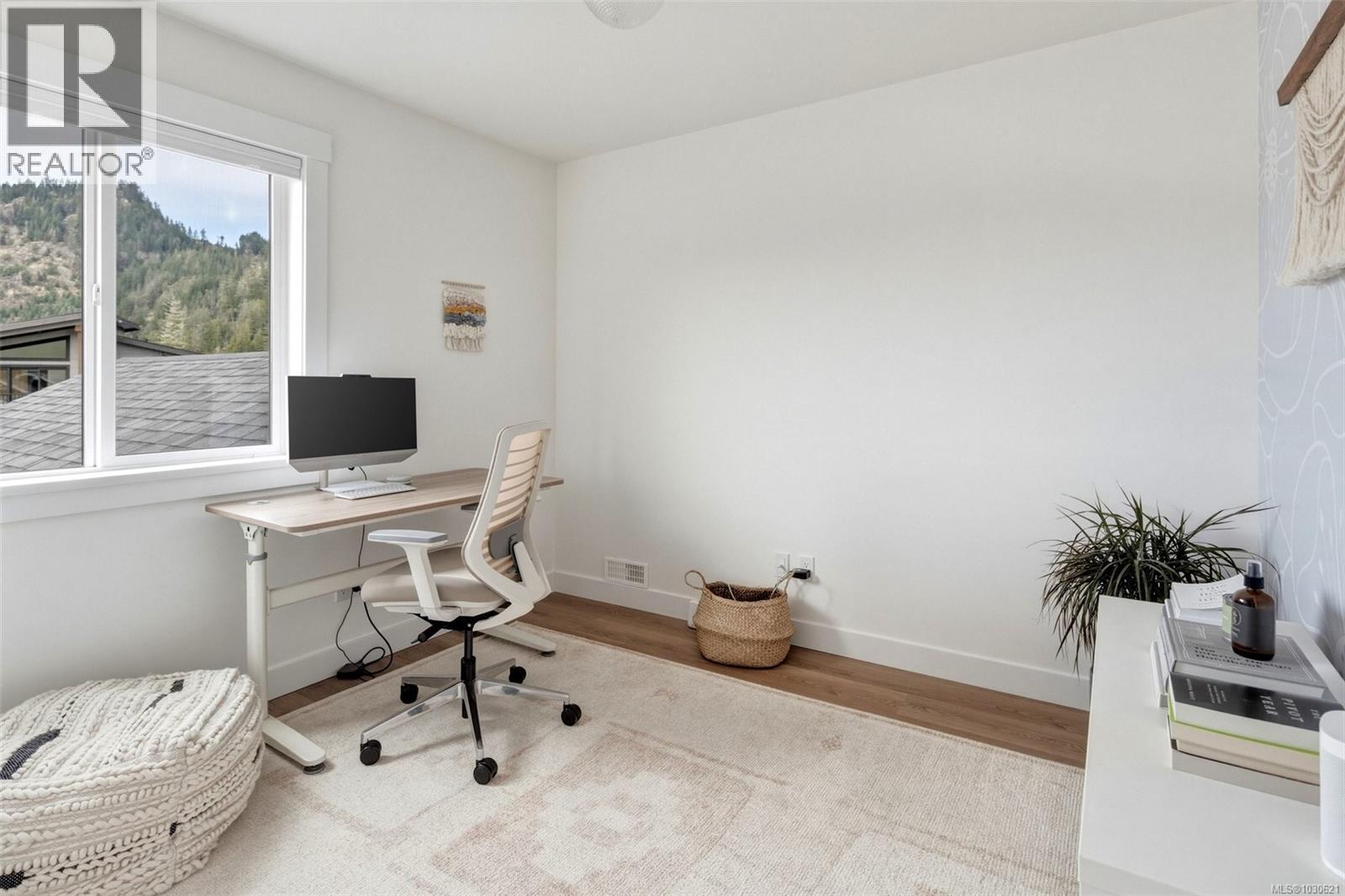 9386 LAKEFRONT RISE - 38