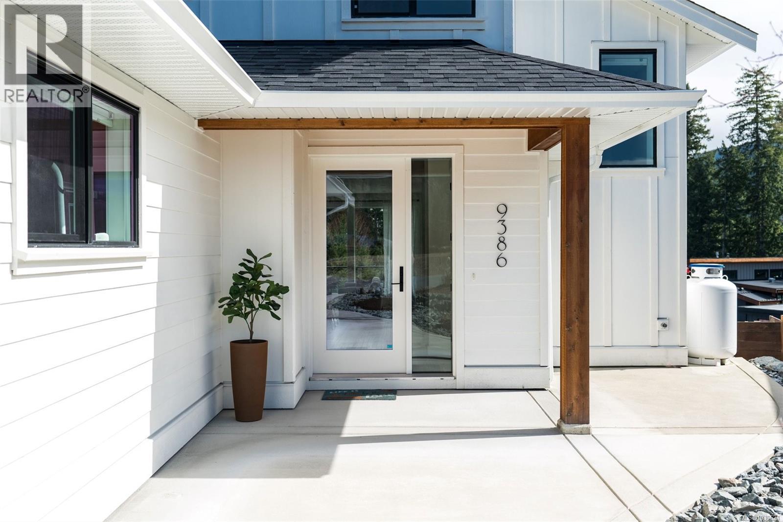 9386 LAKEFRONT RISE - 4