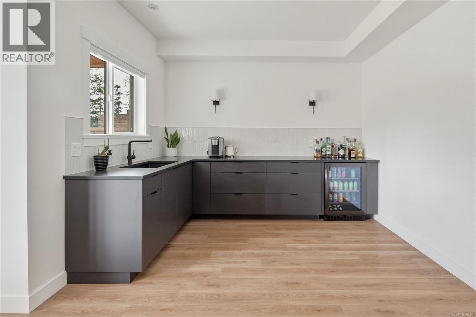 9386 LAKEFRONT RISE - 51