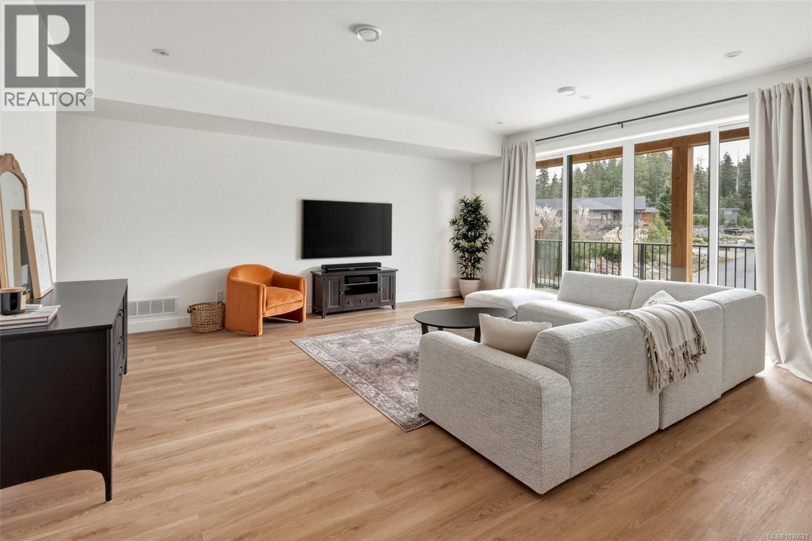 9386 LAKEFRONT RISE - 54