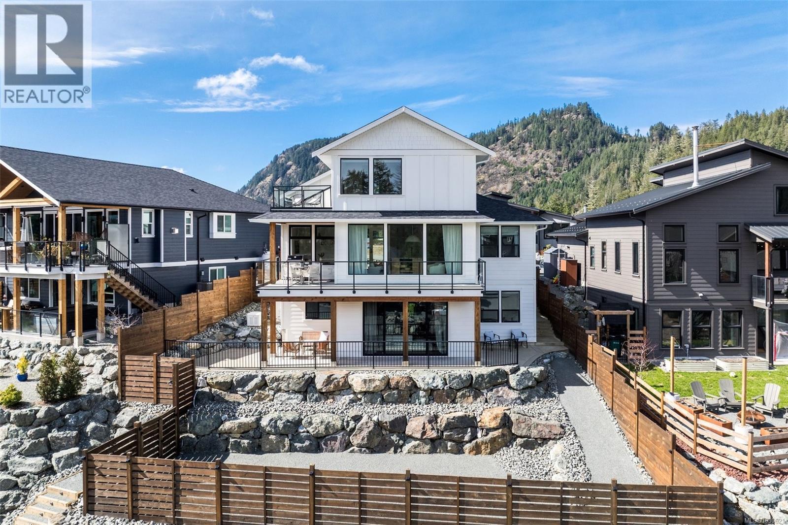 9386 LAKEFRONT RISE - 60