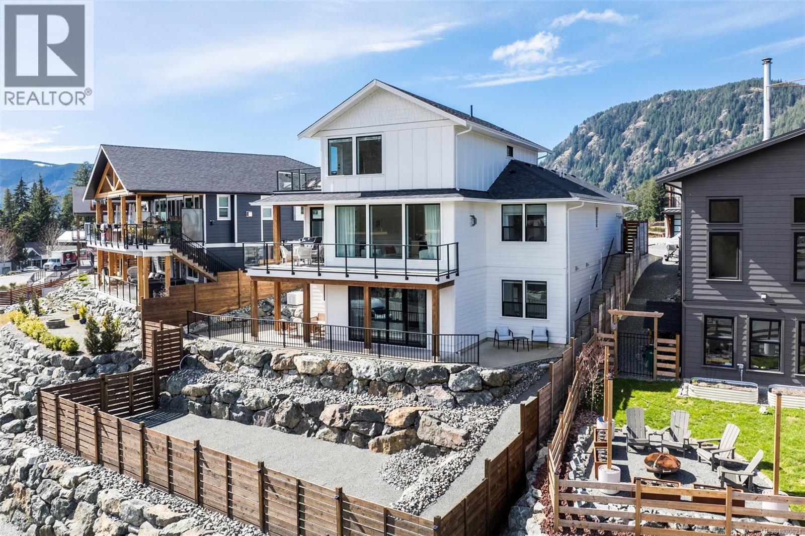 9386 LAKEFRONT RISE - 62