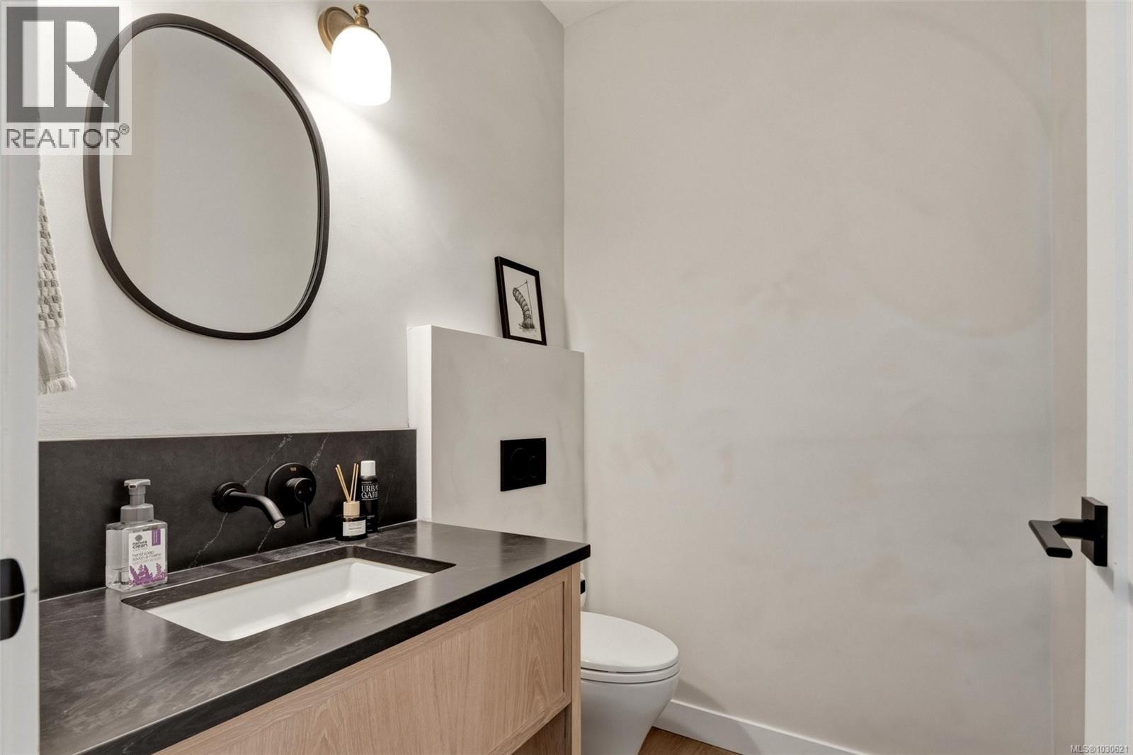 9386 LAKEFRONT RISE - 67