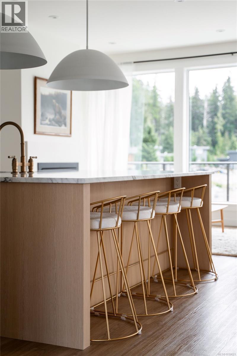 9386 LAKEFRONT RISE - 8