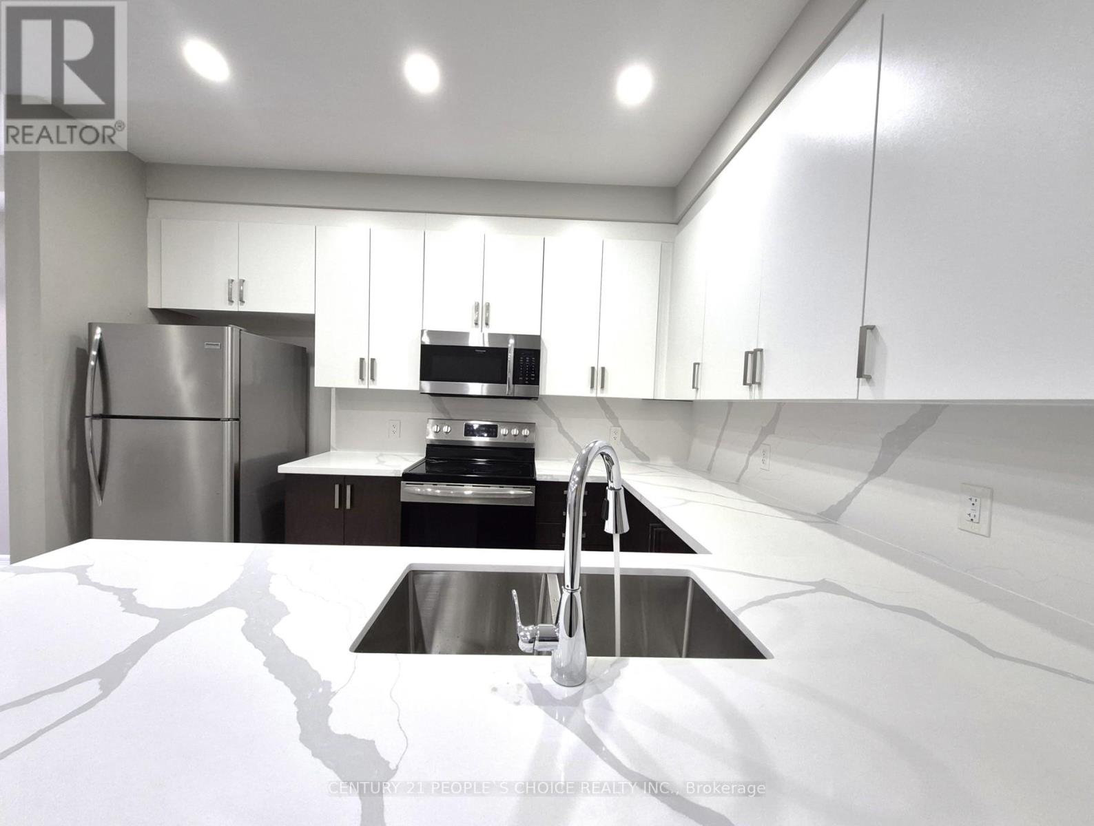 5 GREGORY AVENUE - 12