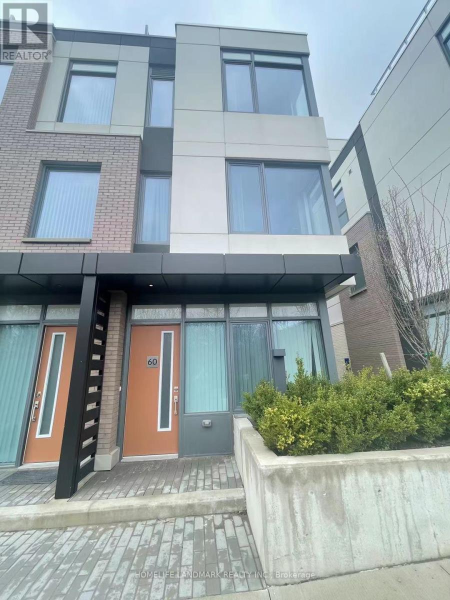 TH 60 - 1060 PORTAGE PARKWAY E