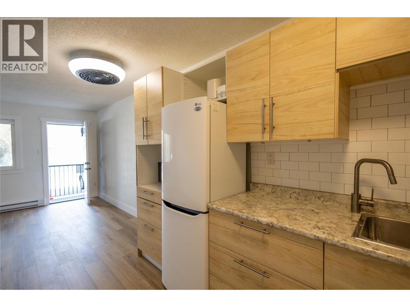 3397 Patterson Street Unit# 9, Armstrong