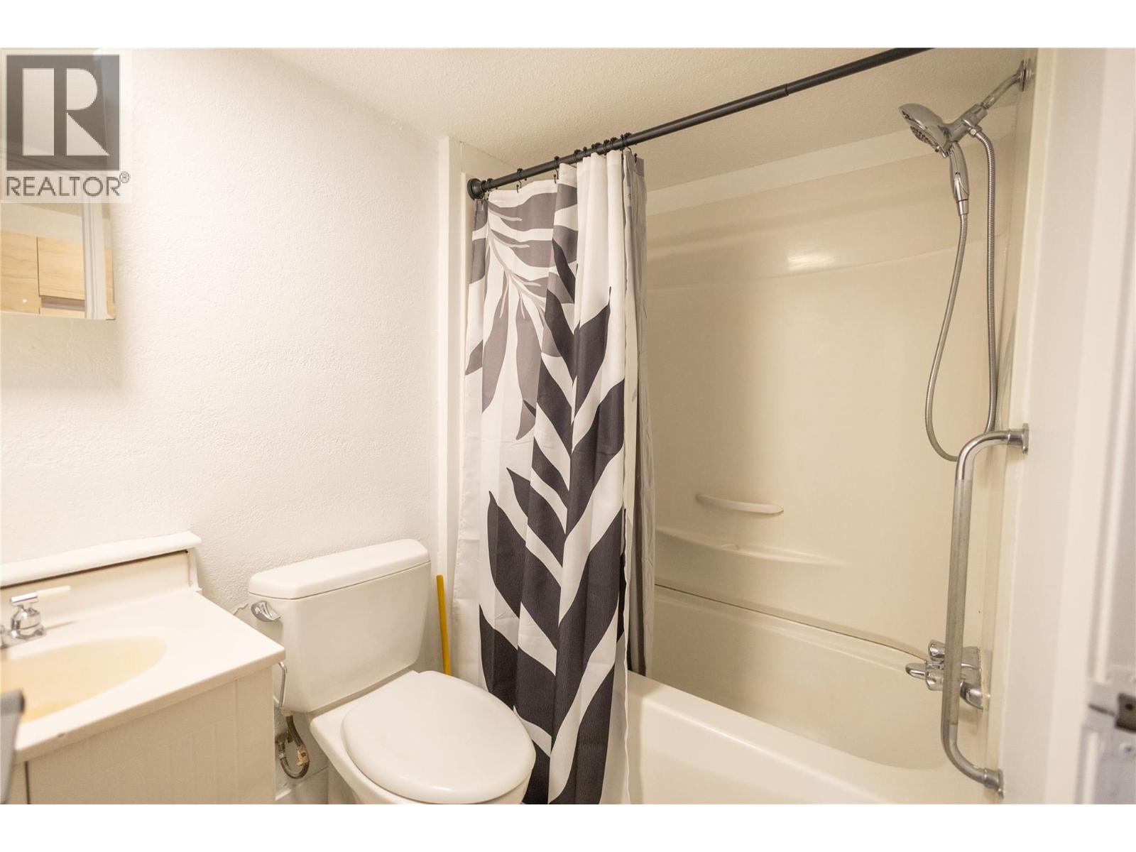 3397 Patterson Street Unit# 9, Armstrong