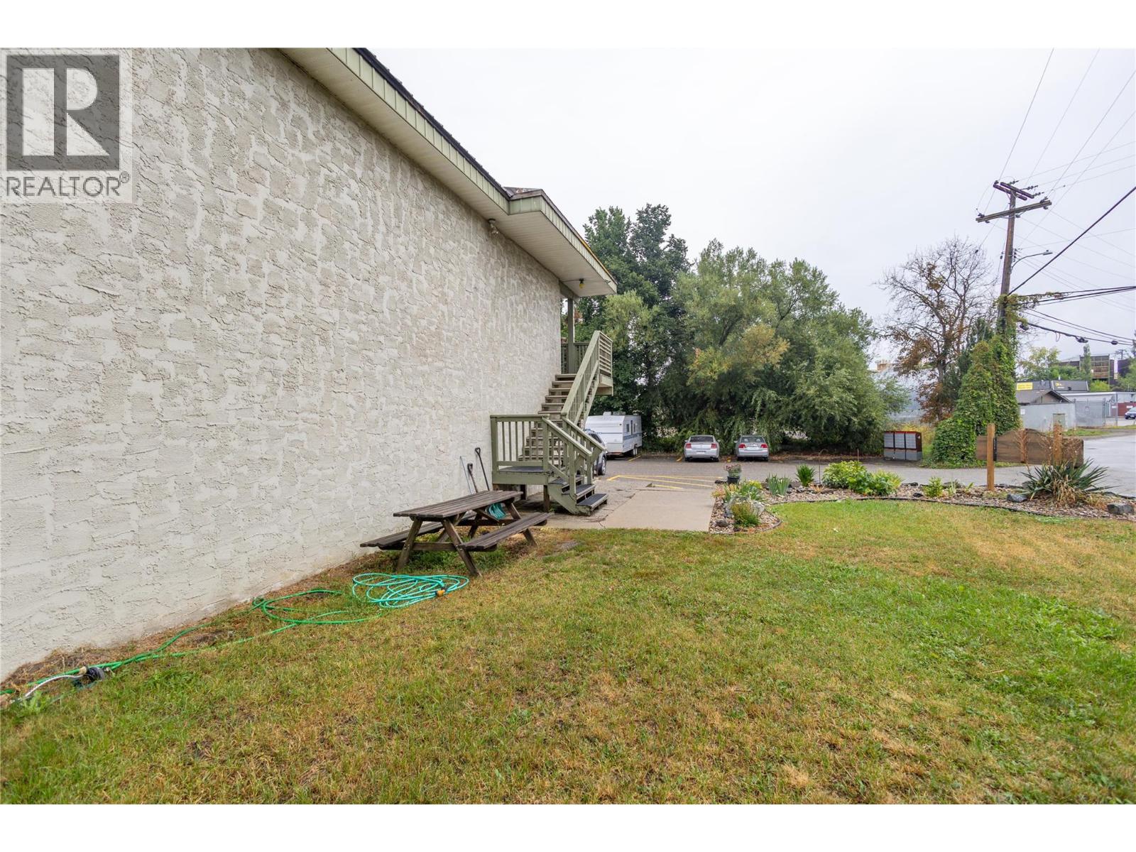 3397 Patterson Street Unit# 9, Armstrong