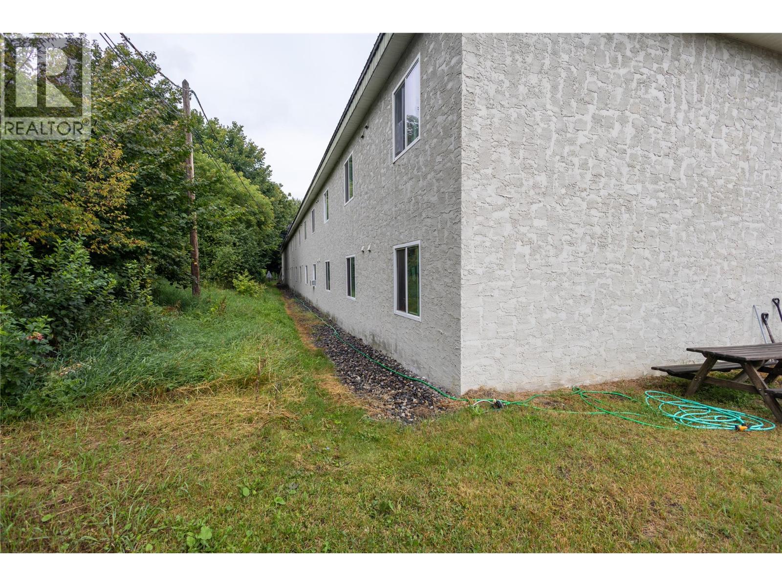 3397 Patterson Street Unit# 9, Armstrong