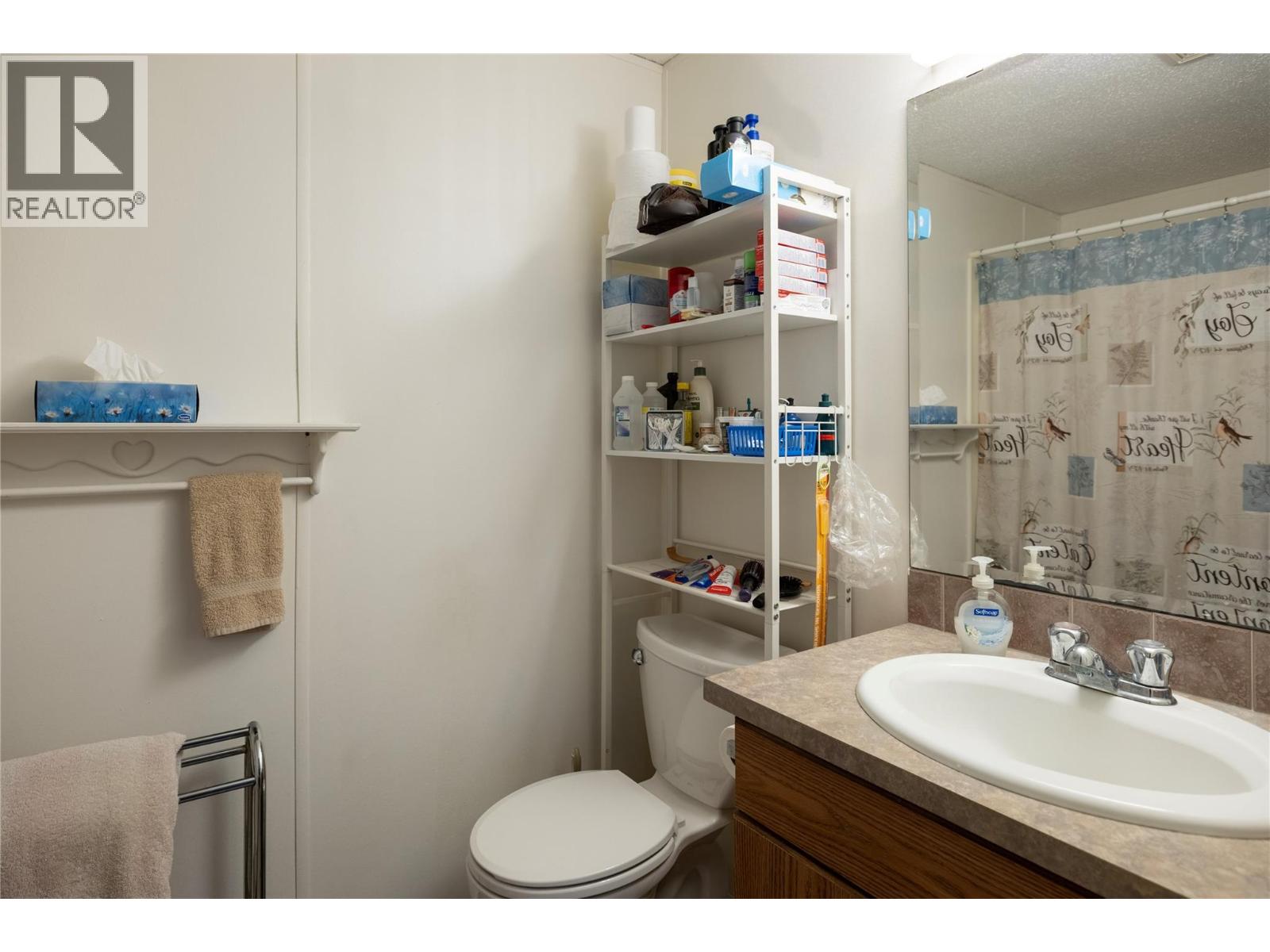 6740 Highway 97A Highway, Grindrod