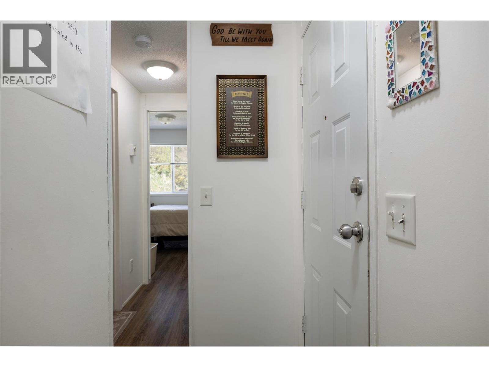 6740 Highway 97A Highway, Grindrod