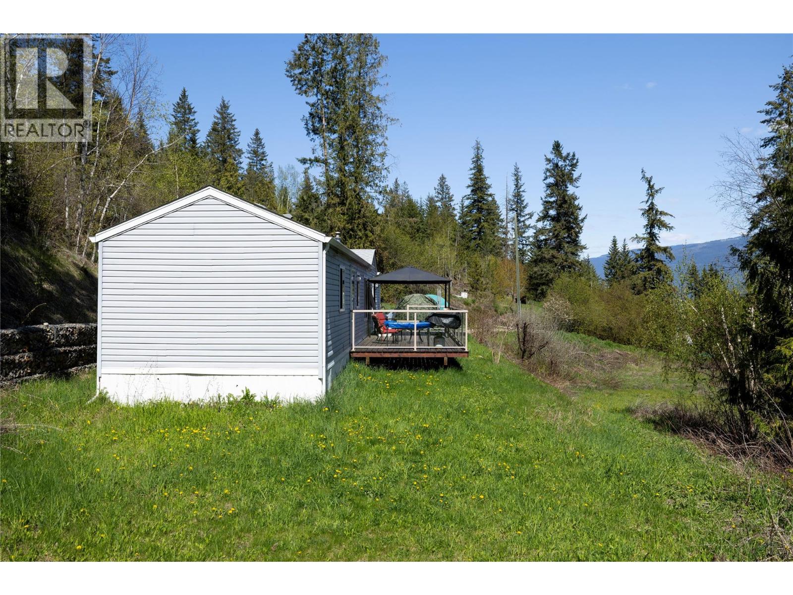 6740 Highway 97A Highway, Grindrod