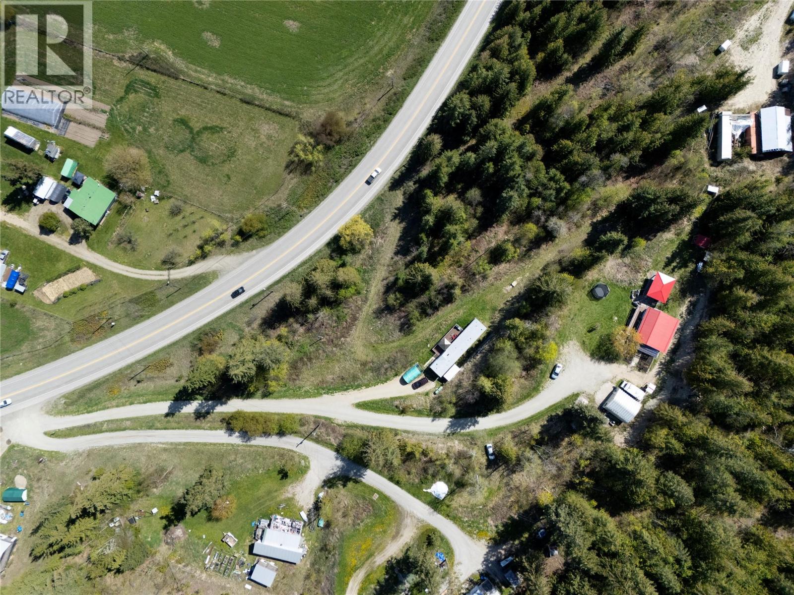 6740 Highway 97A Highway, Grindrod