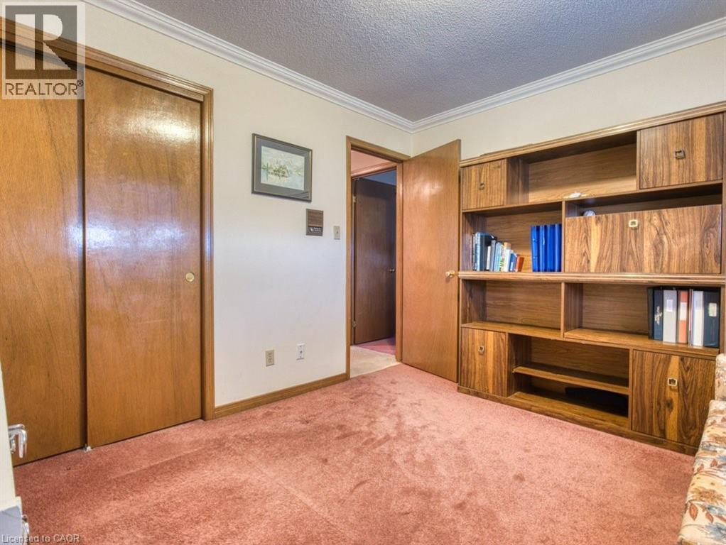 21 BASCARY Crescent - 21