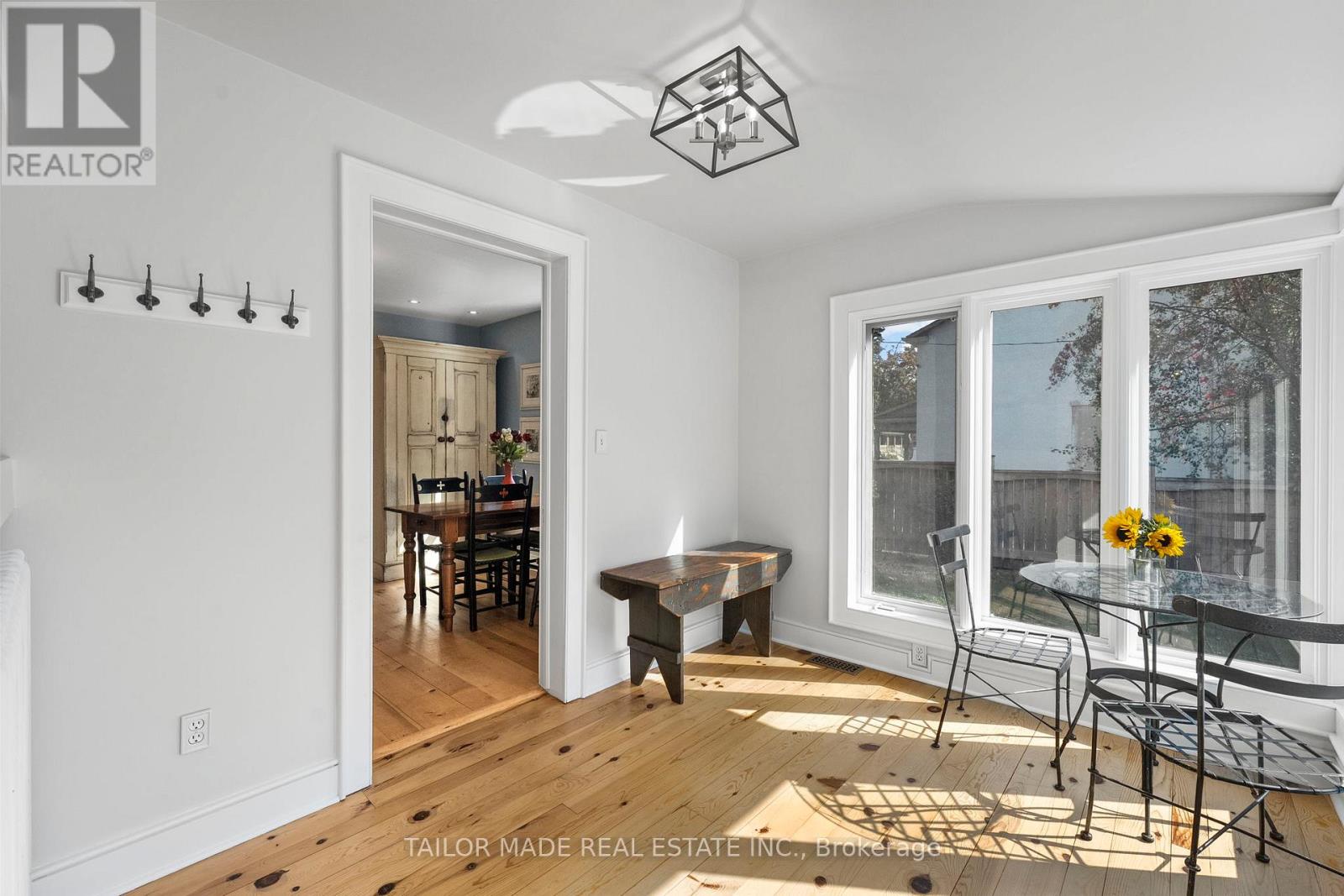 19 ISABELLA STREET - 15