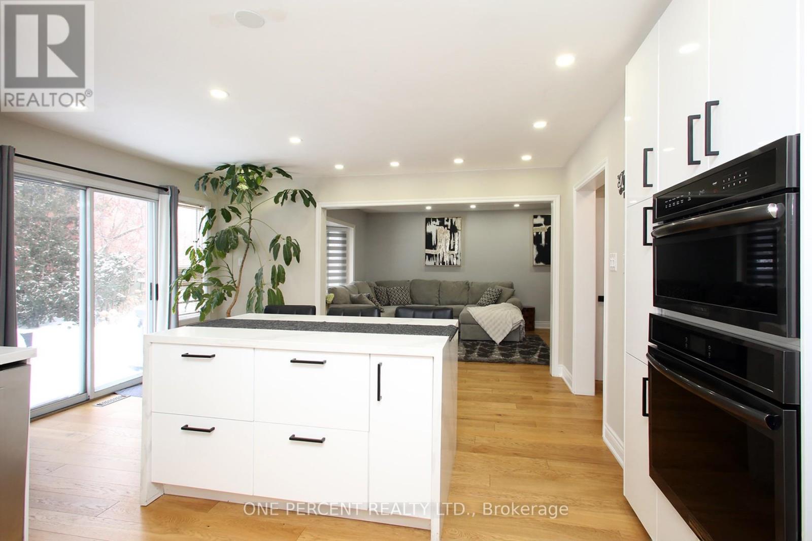 5 WATSON ROAD - 11