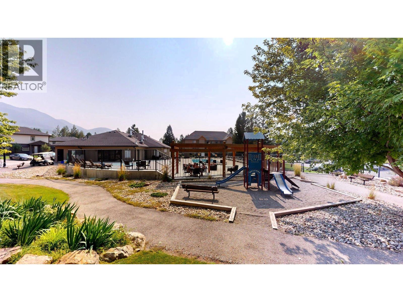 500 BIGHORN Boulevard Unit# 513, Radium Hot Springs