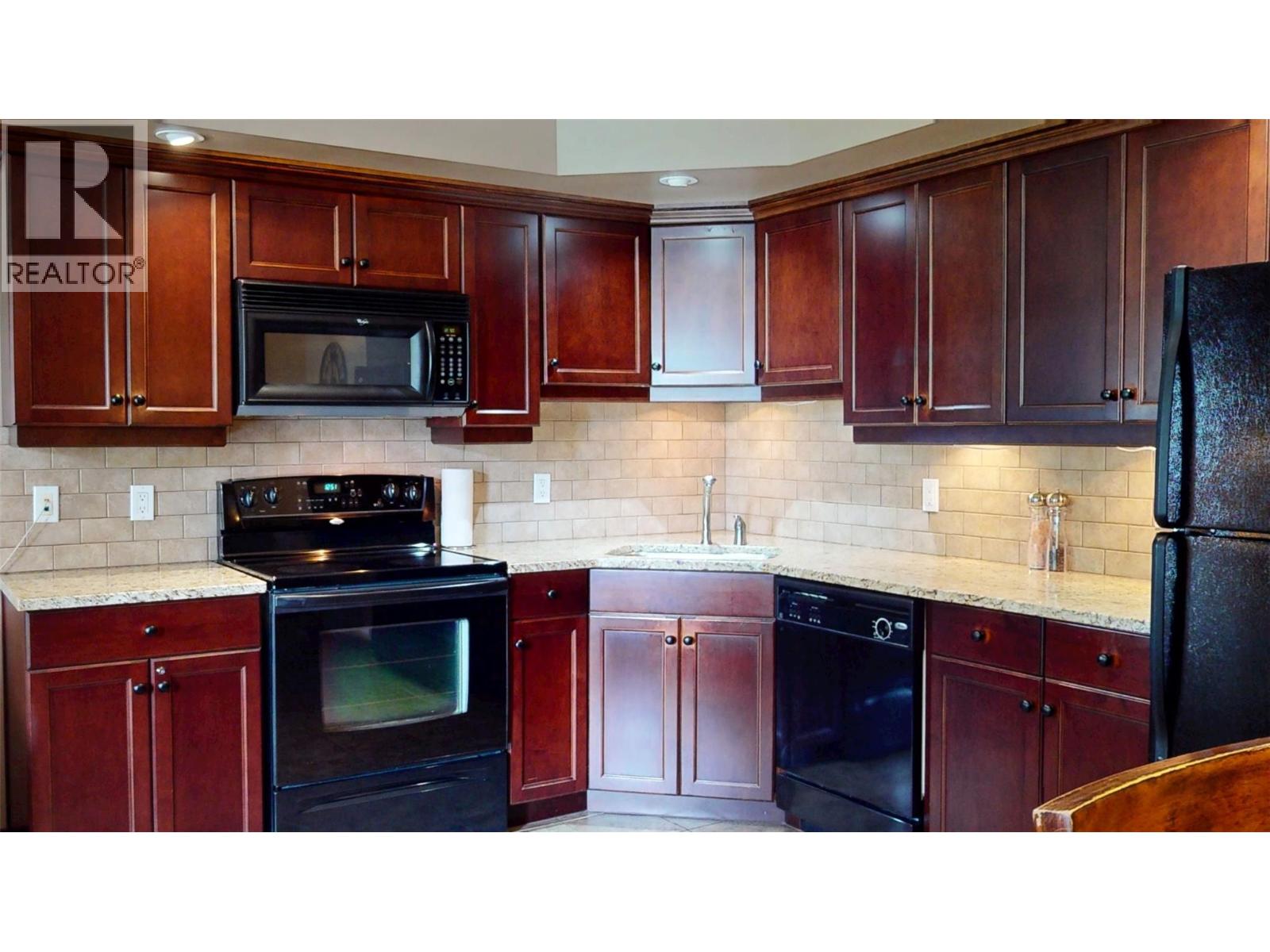 500 BIGHORN Boulevard Unit# 513, Radium Hot Springs