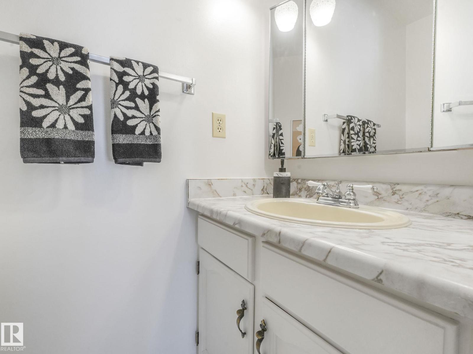 3421 112A ST NW, Edmonton