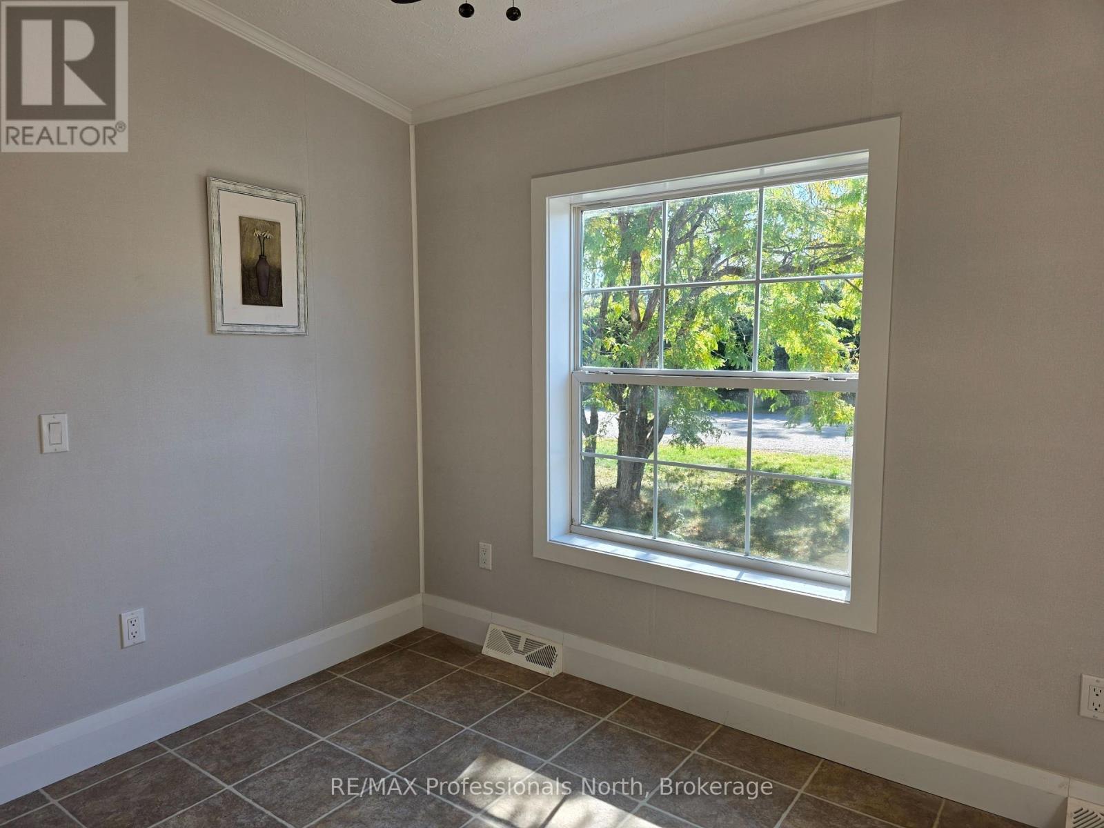 1013 SEVENTH LANE - 12