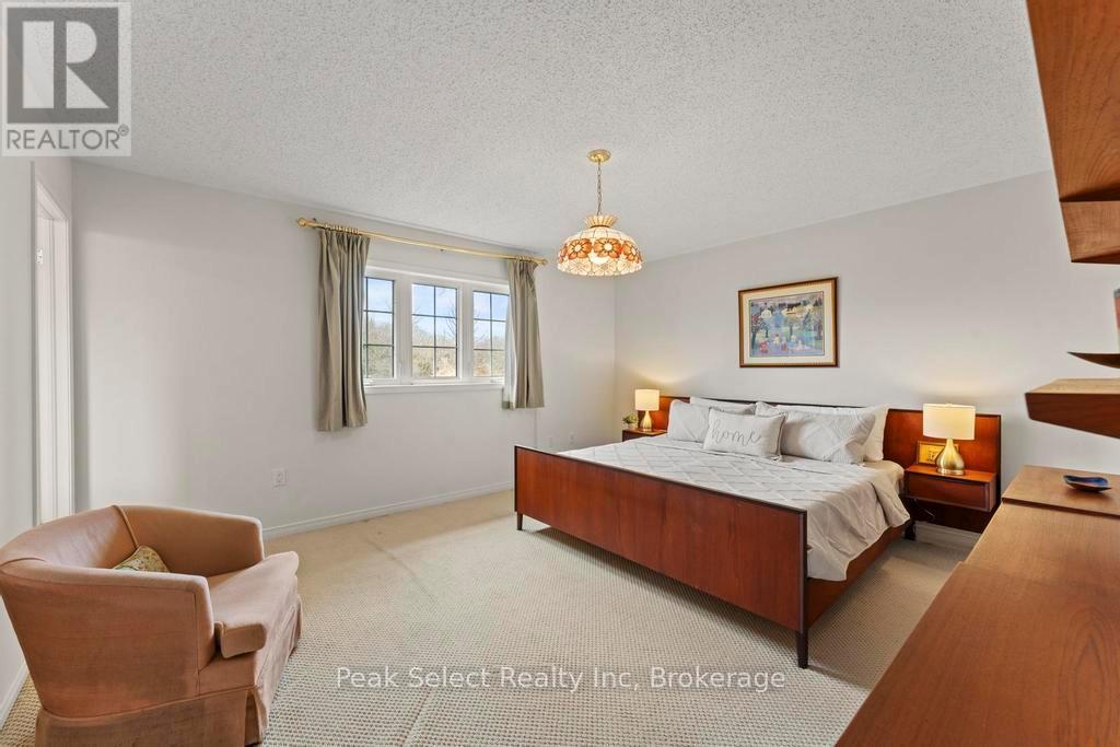 #31 30 ANN STREET - 24