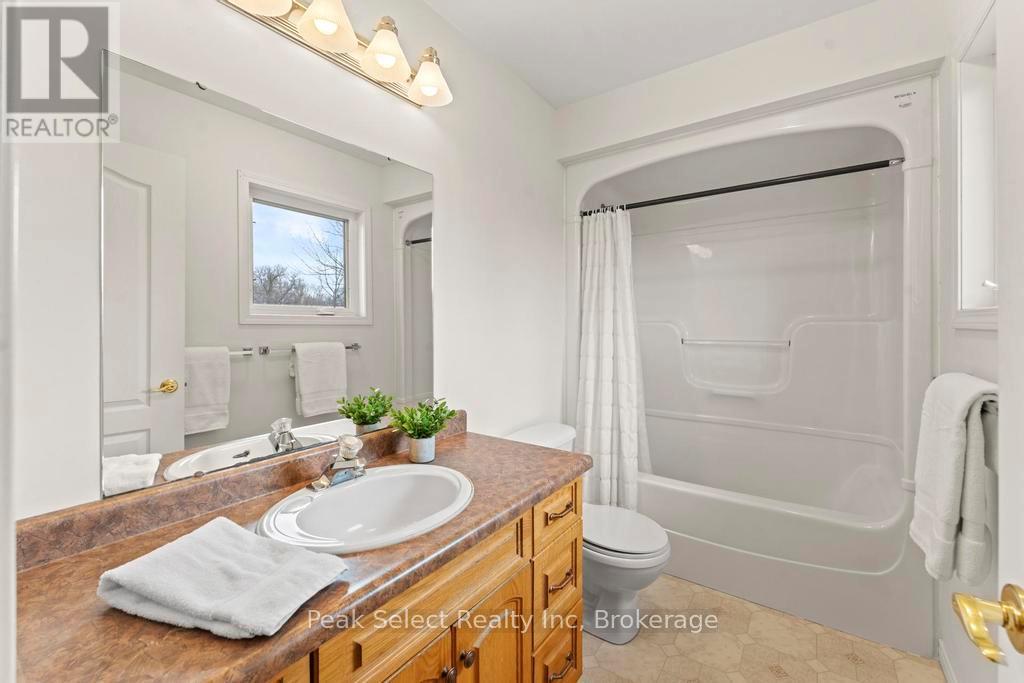 #31 30 ANN STREET - 28