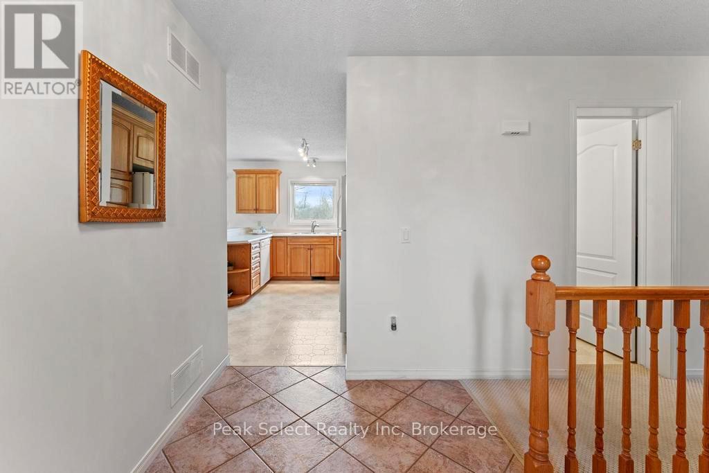#31 30 ANN STREET - 6