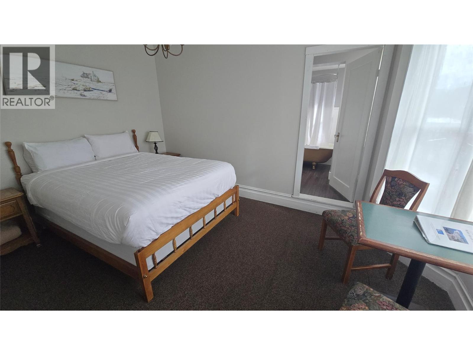  96 4 Avenue Southwest, Nakusp